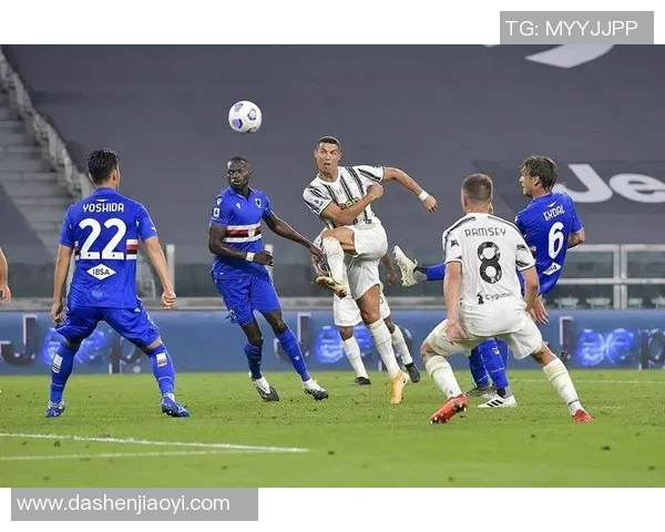 意甲激战正酣：尤文图斯稳居榜首，AC米兰紧追不舍