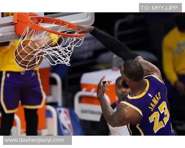 灰熊队主力受伤，季后赛前景堪忧——关键时刻的考验