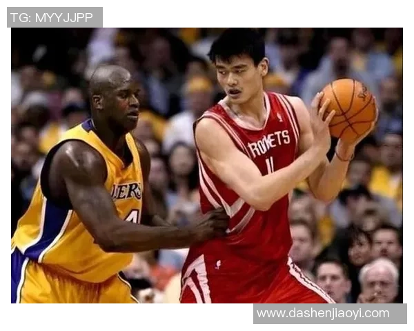 詹姆斯与姚明的巅峰对决：防守艺术与进攻技巧的精彩碰撞