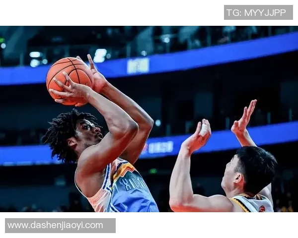 辽宁队新疆队将在CBA赛程中交锋，领头羊之争引发球迷热议